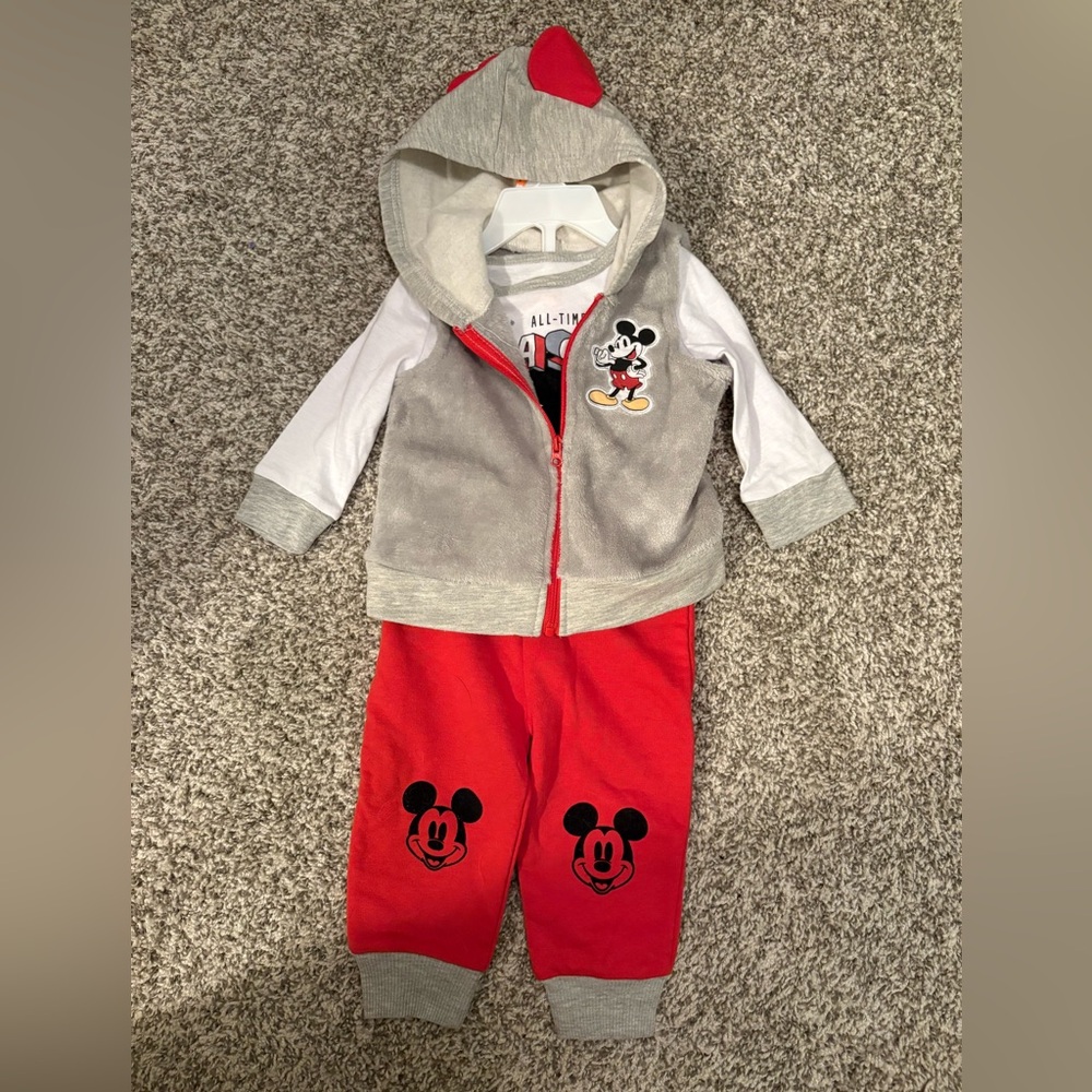 Disney Baby jogging suite,3piece, NWOT, 9 mos, red and gray,